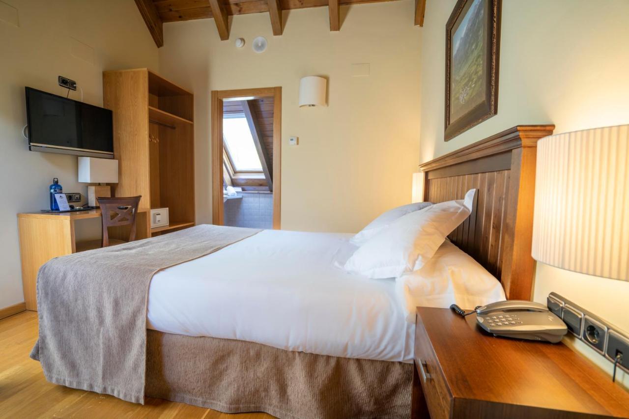 Hotel & Restaurante Pena Arrós Eksteriør billede