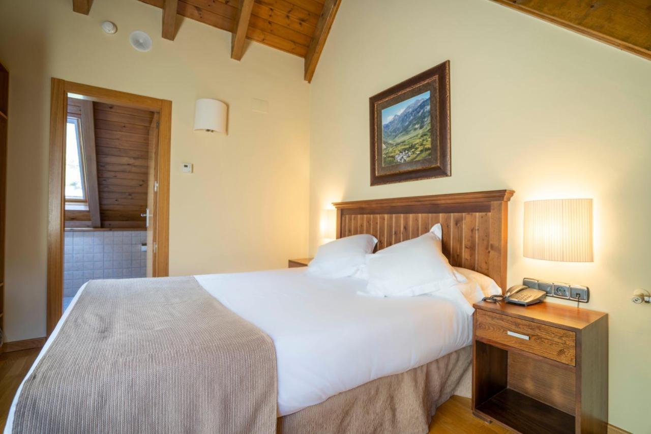 Hotel & Restaurante Pena Arrós Eksteriør billede