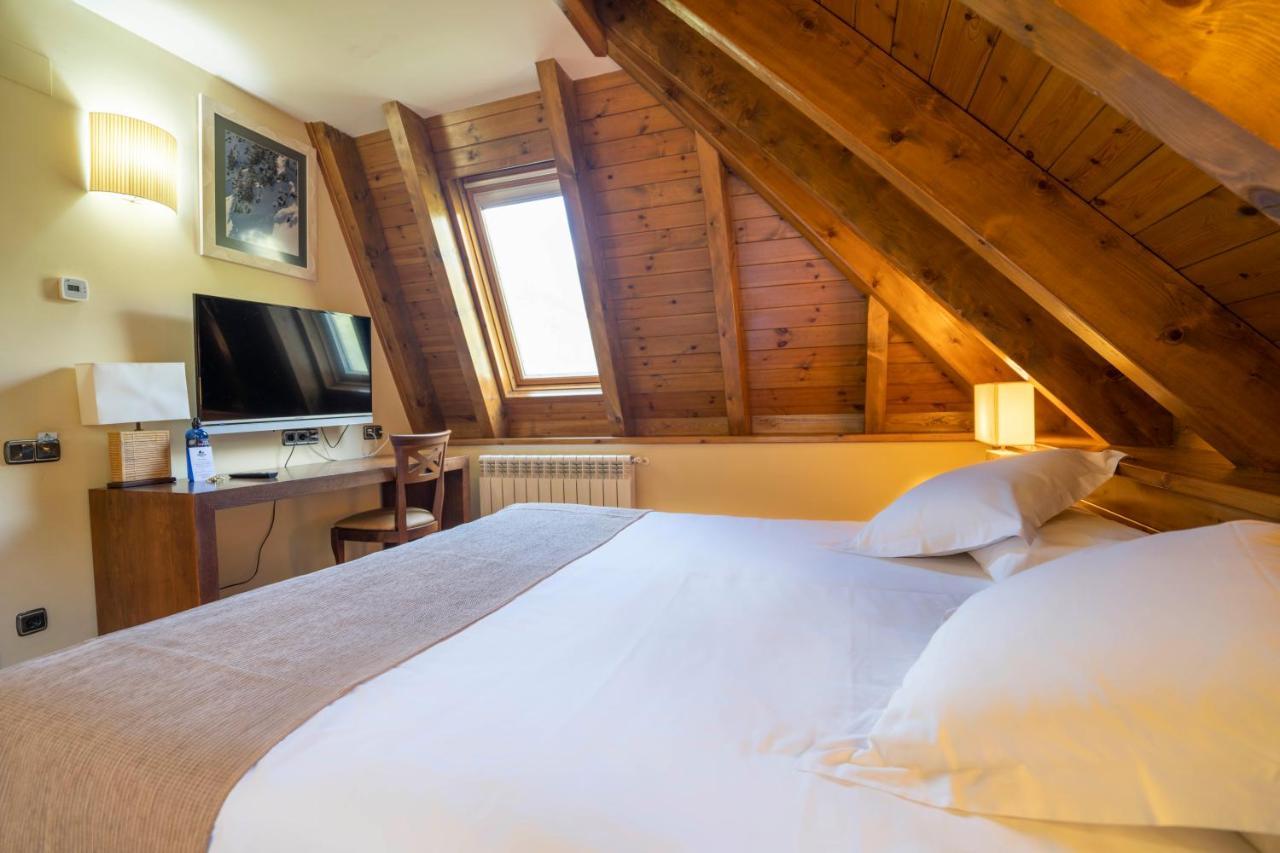 Hotel & Restaurante Pena Arrós Eksteriør billede