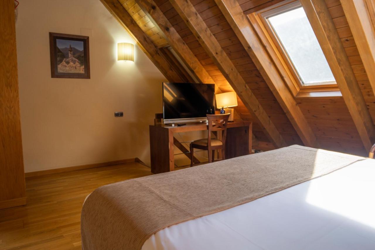 Hotel & Restaurante Pena Arrós Eksteriør billede
